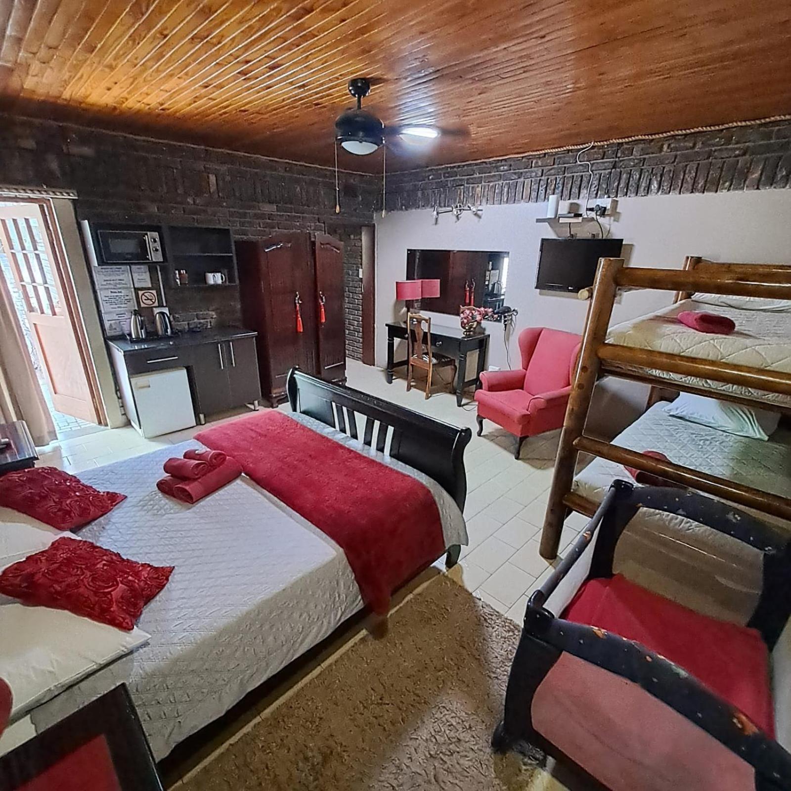 Royal Game Guest House พาลาบอร์วา ภายนอก รูปภาพ