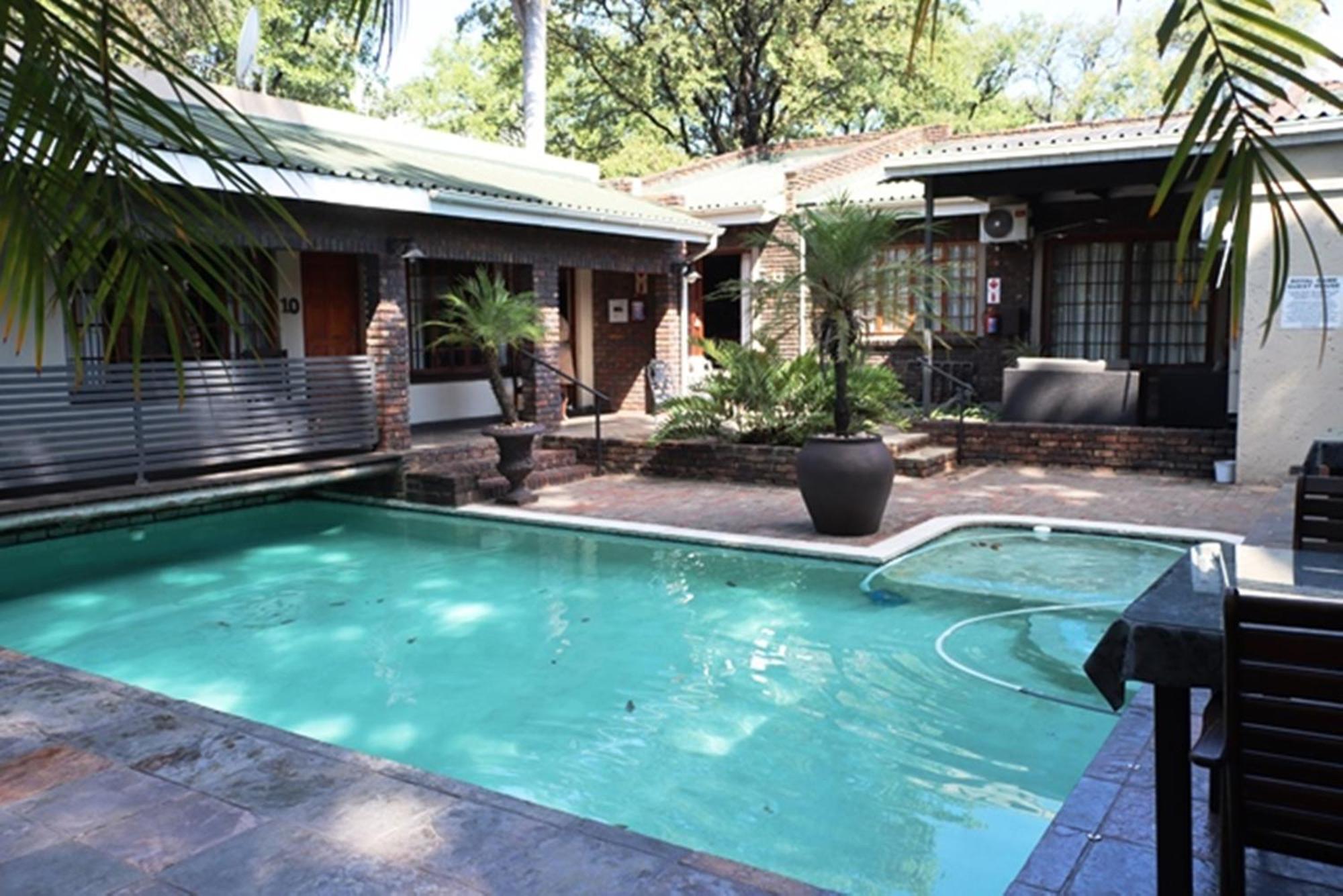 Royal Game Guest House พาลาบอร์วา ภายนอก รูปภาพ