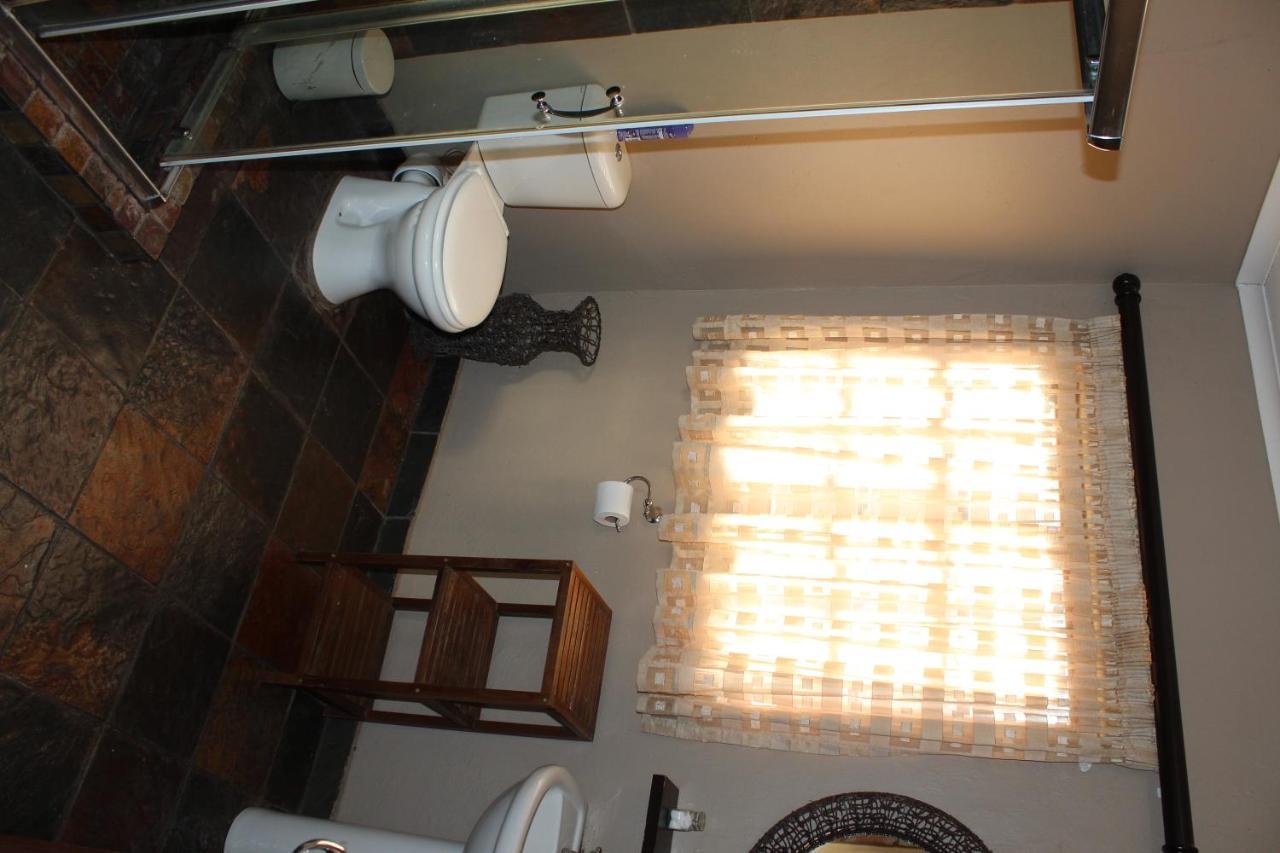 Royal Game Guest House พาลาบอร์วา ภายนอก รูปภาพ